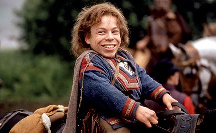 image of actor Warwick Davis atop a horse as his character Willow Ufgood from the film 'Willow'