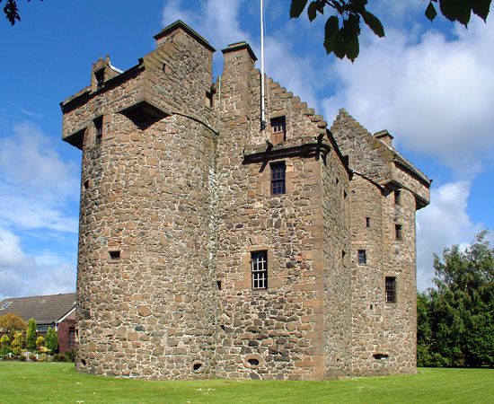 image of Claypotts Castle in Scotland