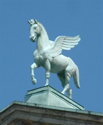 image of a sculpture of Pegasus, the winged horse