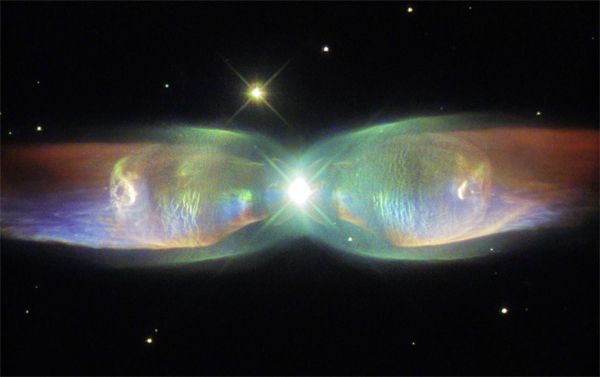 image of a twin jet nebula, which looks like a shimmering butterfly in outer space