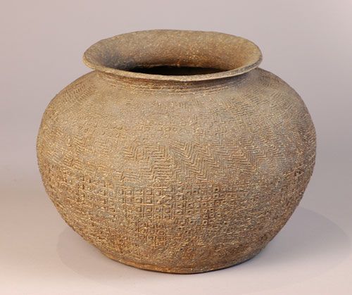 image of an earthenware pot