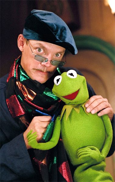 image of actor Matthew Lillard with Kermit the Frog