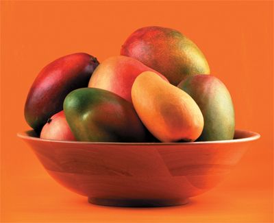 image of a bowl of mangoes