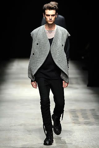 TimHamilton-aw2010-09.jpg