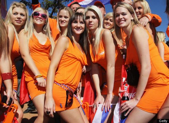 dutch_female_world_cup_fans.jpg