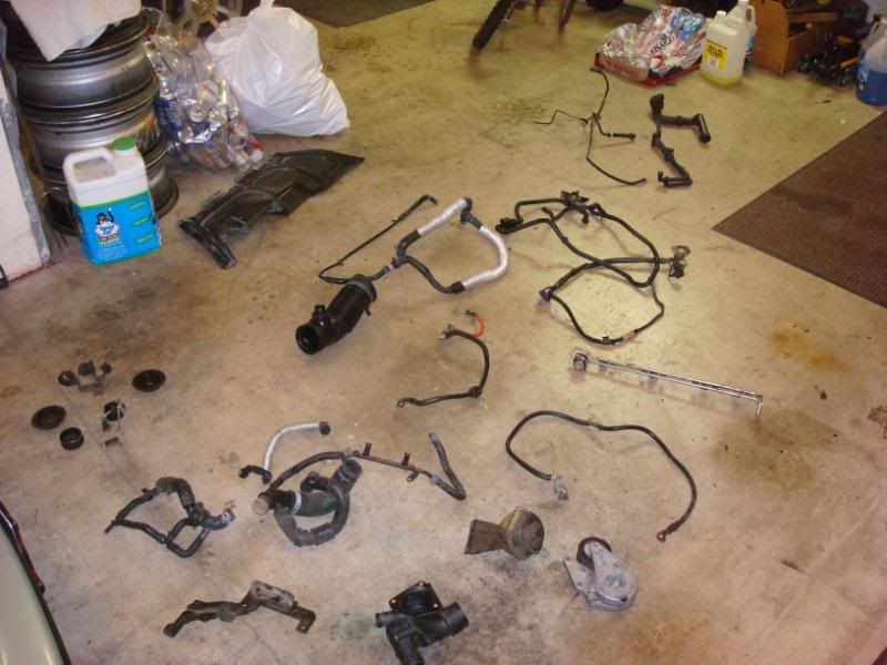 FS VR6 intake mani w/shift rod, hoses, vacuum lines, ect. and snow