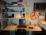 th_anarchy_linux-shop-2011.jpg