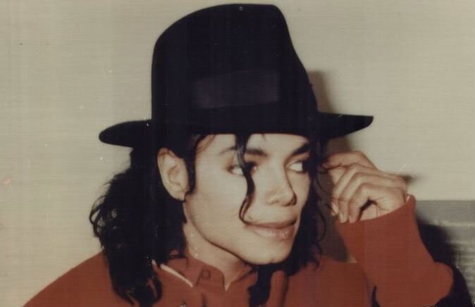 -MJJ-michael-jackson-20322970-674-436.jpg