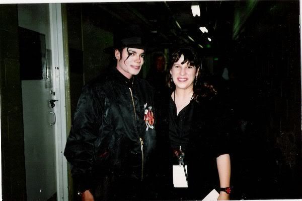 Lisa-Dalton-and-Michael-Jackson-backstage-at-RN1814-Tour-michael-jackson-18896906-600-399.jpg