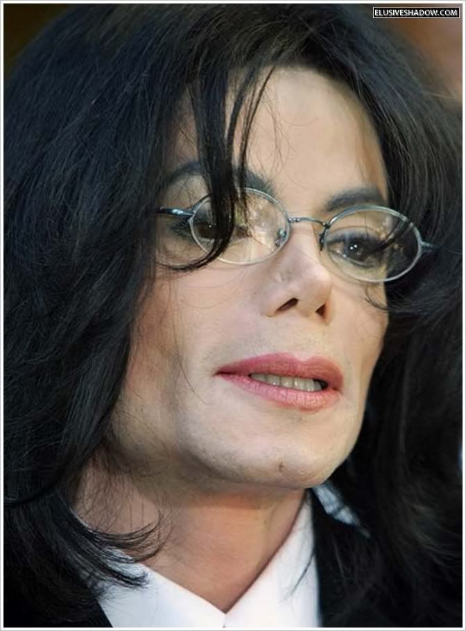 MJ-recent-michael-jackson-11346587-672-910.jpg