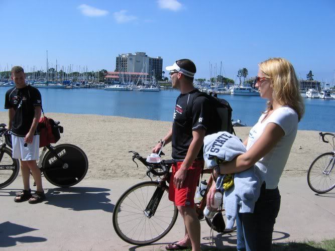 http://img.photobucket.com/albums/v650/bcreager/triathlon/San%20Diego%20International%206-26-05/nice_shirt.jpg