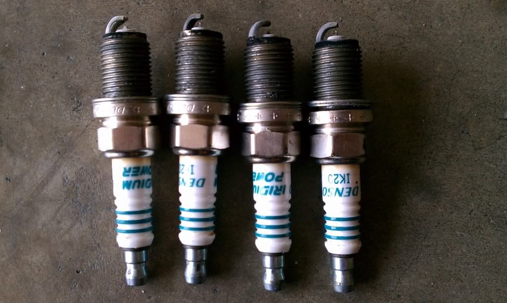 Flashing engine light. Pulled code, got a P0301. On video. GOLFMKV