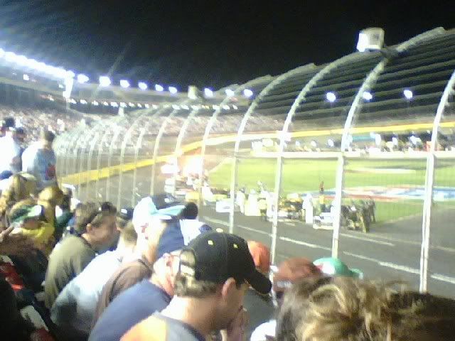 http://img.photobucket.com/albums/v651/SoLowXtreme/Nascar%20All%20Star%20Race%205-17-08/0517082111.jpg