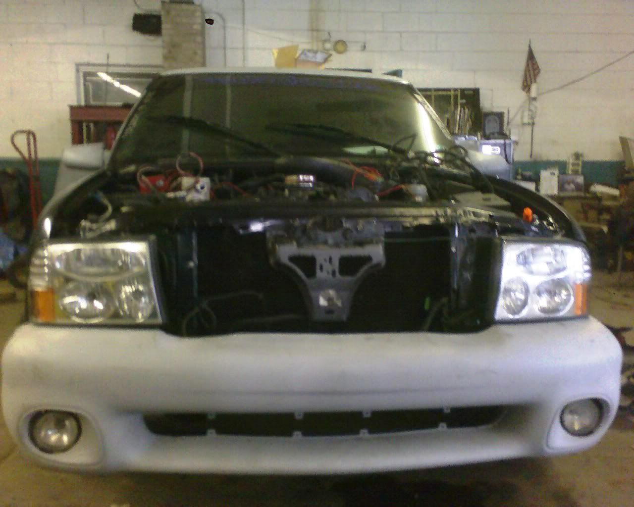 http://img.photobucket.com/albums/v651/SoLowXtreme/progress%20pics/01_25_06_1326.jpg