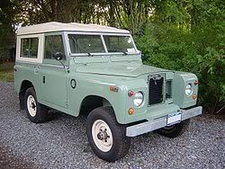 250px-Landrovers2a.jpg