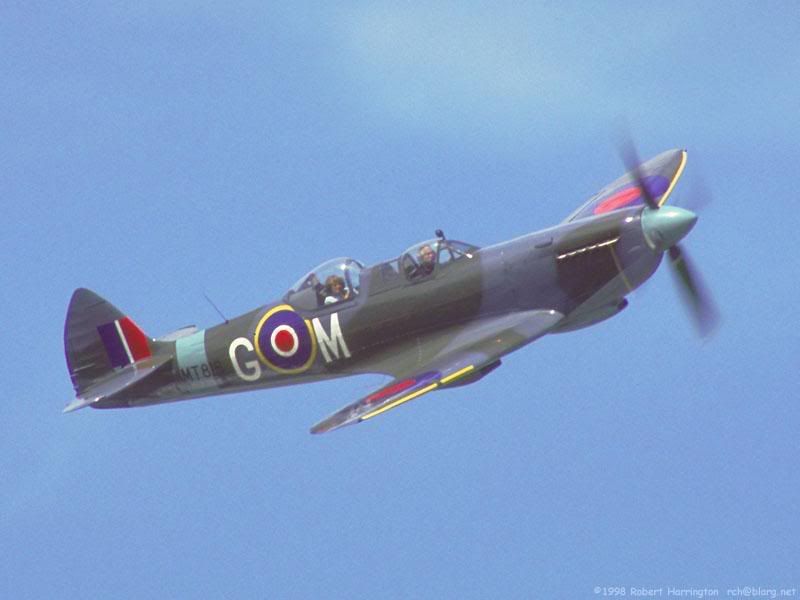 http://img.photobucket.com/albums/v655/DazDaMan/Spitfires/MT818.jpg