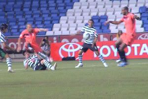 O Sporting derrotou esta noite o Sevilla por 4-2