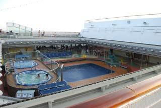 All ages pool, Carnival Valor
