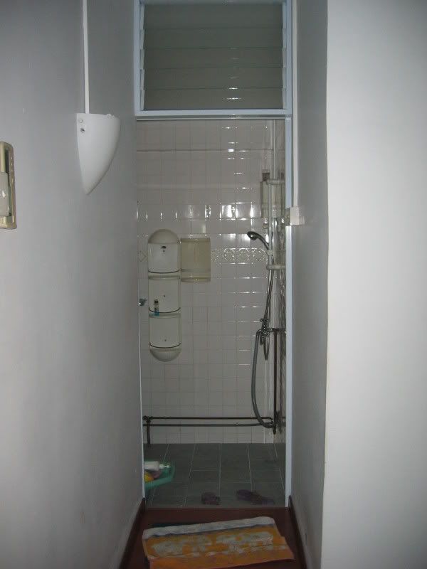 CommonToilet-1.jpg