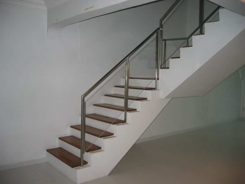 Stairs1.jpg