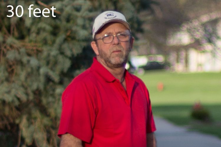 IMAGE: http://img.photobucket.com/albums/v660/Steve126a/30_feet_zpscb21fad1.jpg