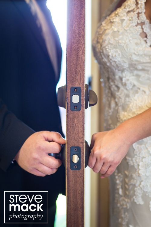 IMAGE: http://img.photobucket.com/albums/v660/Steve126a/Emily%20and%20Adam%20Wedding/Emily_Adam_Wedding_POTN-7_zps137e3146.jpg