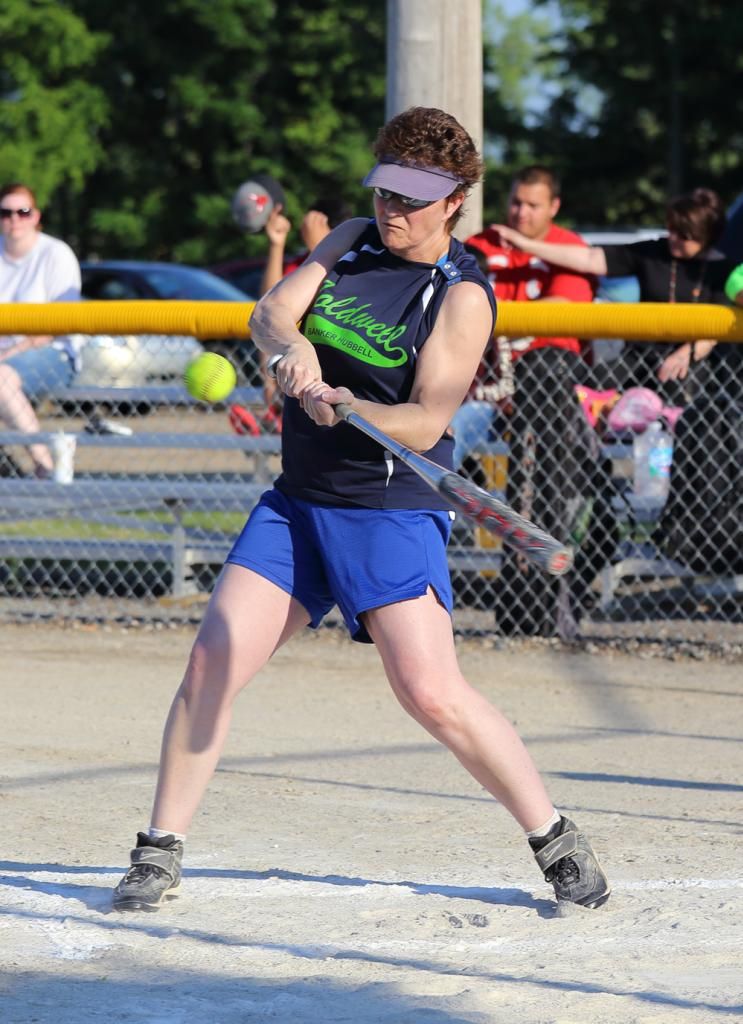 IMAGE: http://img.photobucket.com/albums/v660/Steve126a/Softball0020_zps52c60453.jpg