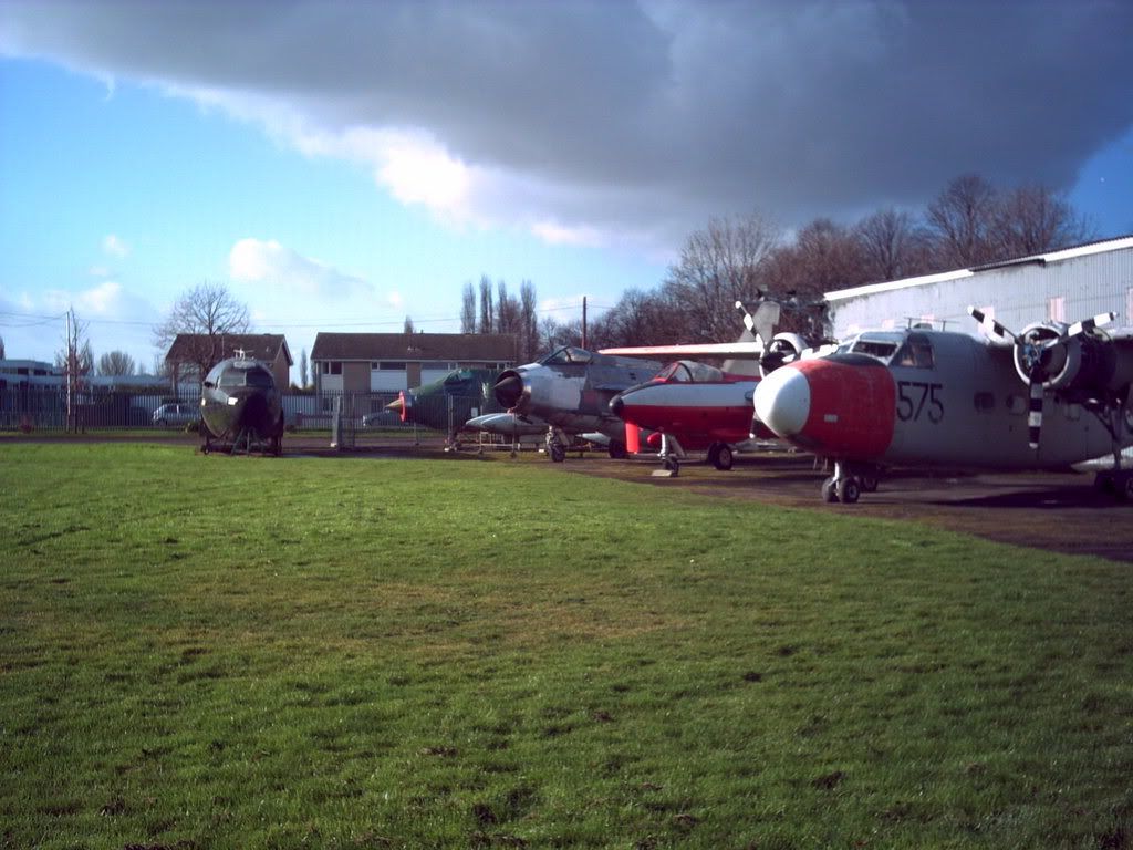 http://img.photobucket.com/albums/v660/benyboy/aeroventure003.jpg