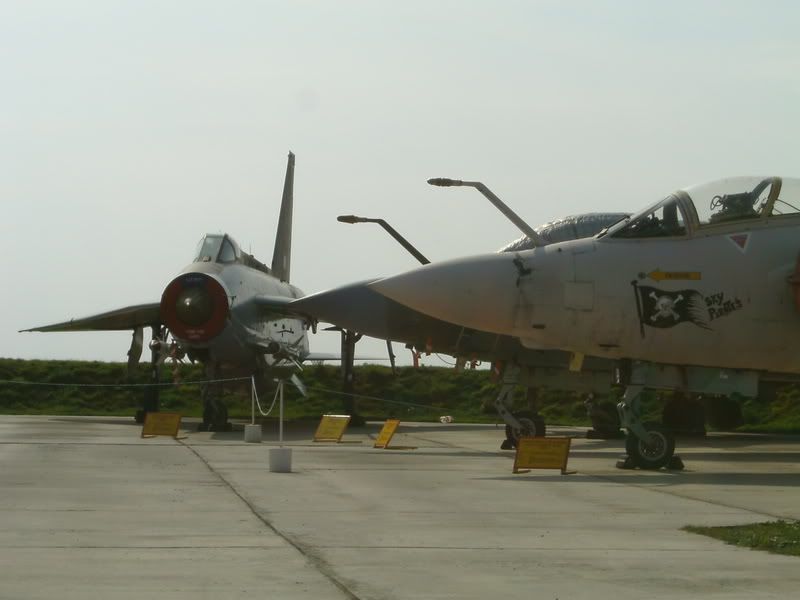 http://img.photobucket.com/albums/v660/benyboy/elvington120508065.jpg