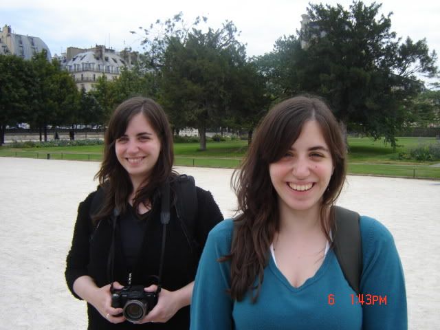 http://img.photobucket.com/albums/v661/Amberlite/Paris/DSC02655.jpg