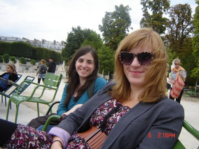 http://img.photobucket.com/albums/v661/Amberlite/Paris/DSC02689.jpg