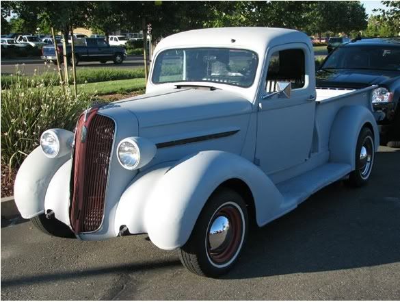 1937plymouth.jpg