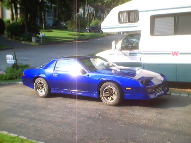 http://img.photobucket.com/albums/v661/jimp2001/camaro_0005.jpg