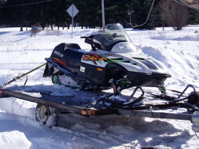 http://img.photobucket.com/albums/v662/padaurizio/snowmobiles016.jpg