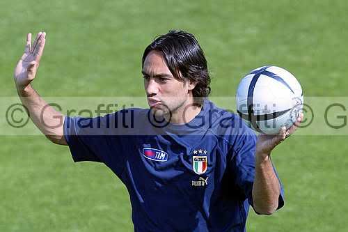 nesta_fotuff8325_std.jpg