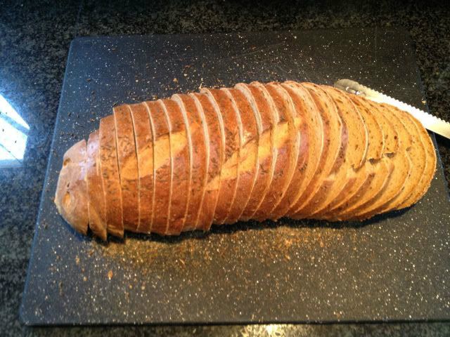 PolishSourdoughRyeSliced031812.jpg