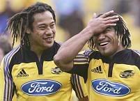 despite gluing his hand to his head, Nonu still took his place in the starting lineup