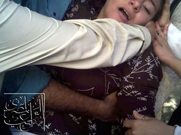 الصحفية شيماء من جريدة الدستور في حالة اغماء بعد الاعتداء عليها