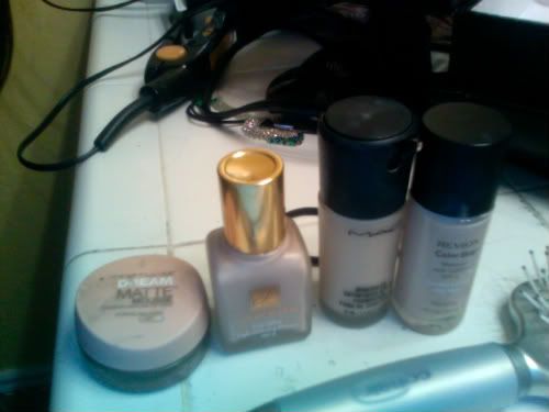 Estee Lauder Lucidity in Pale lucidity makeup. Estee Lauder Lucidity in Pale