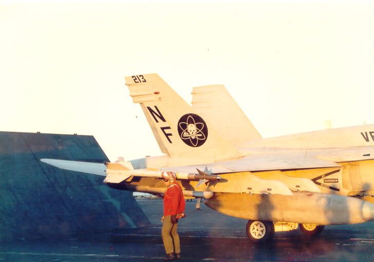 Remove Before Flight Anhänger F-18 Hornet 