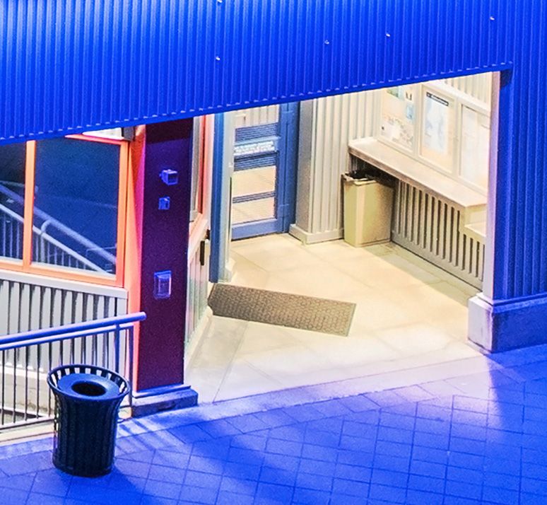 IMAGE: http://img.photobucket.com/albums/v67/rparchen/Crop_zps7509cbfc.jpg