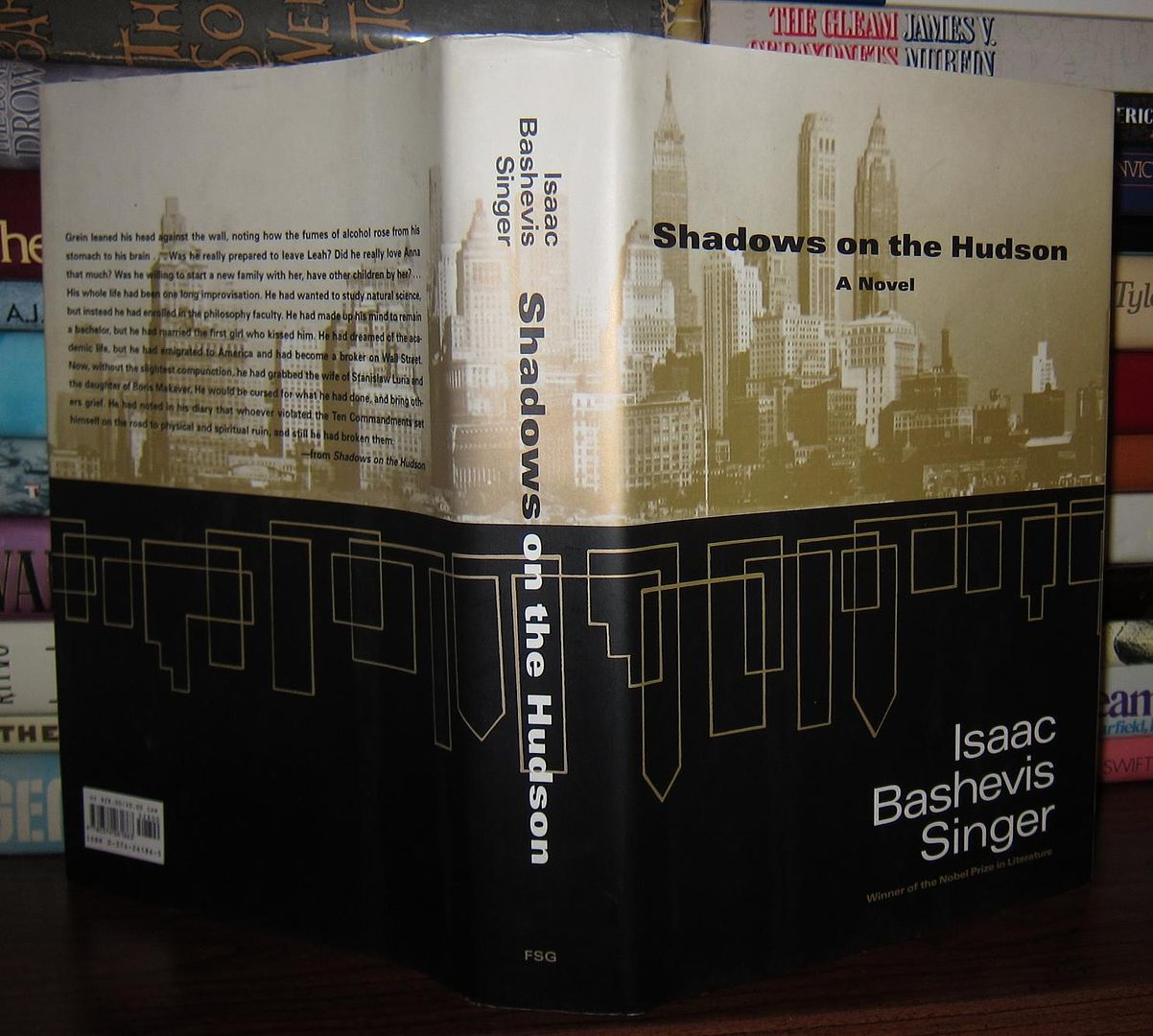 SINGER, ISAAC BASHEVIS - Shadows on the Hudson