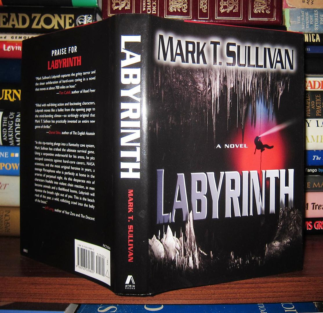 SULLIVAN, MARK T. - Labyrinth a Novel