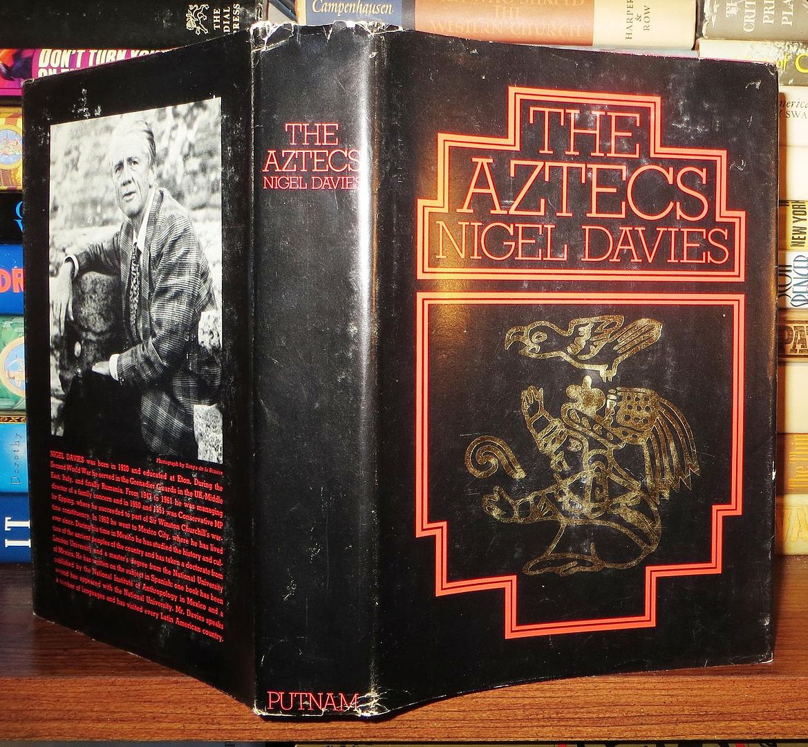 DAVIES, NIGEL - The Aztecs a History