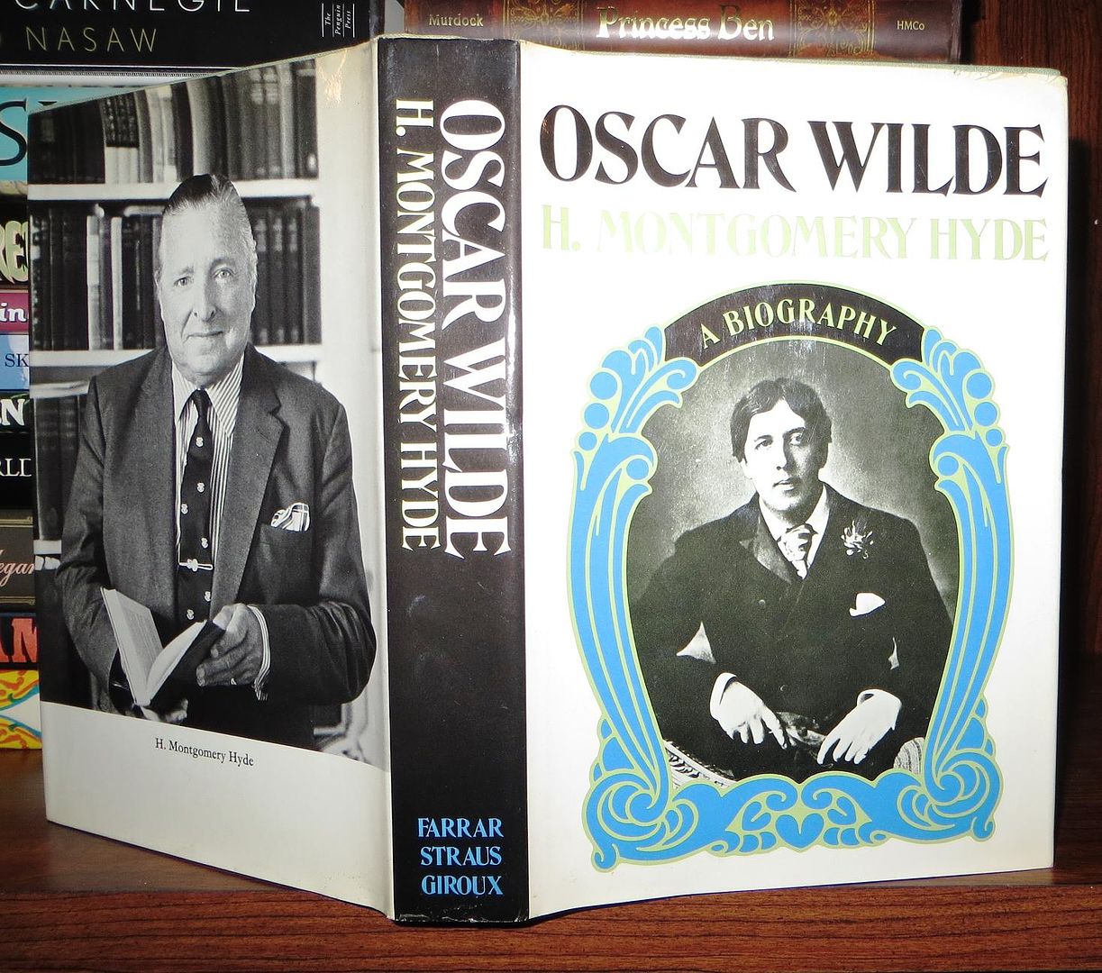 HYDE, H. MONTGOMERY - OSCAR WILDE - Oscar Wilde a Biography