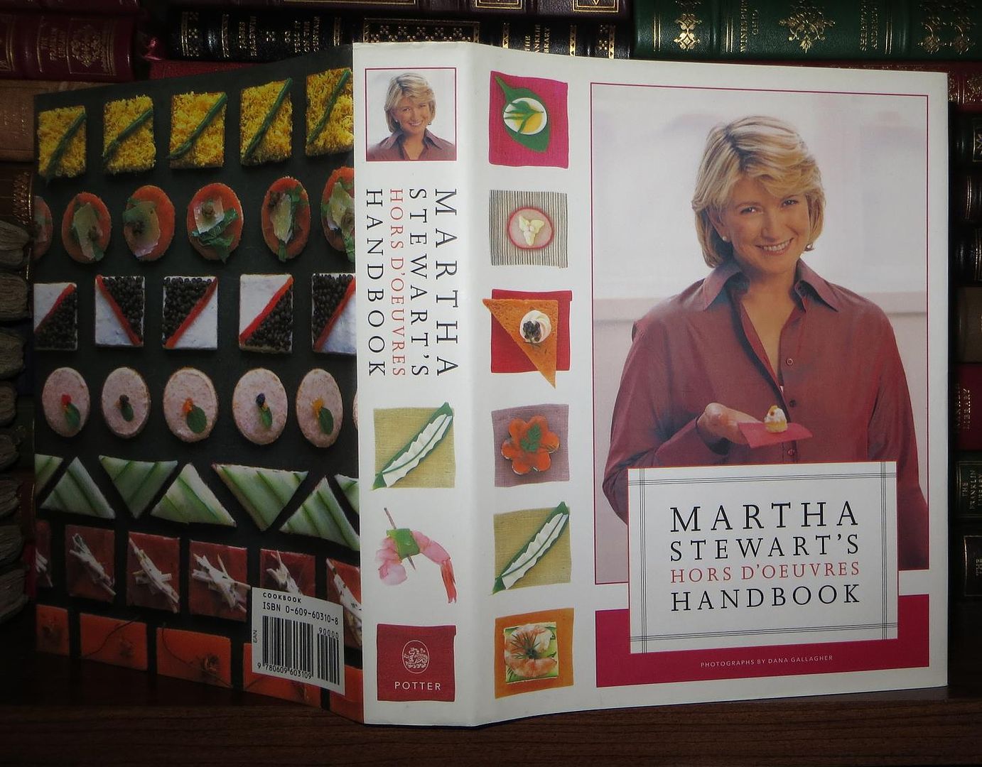 STEWART, MARTHA - Martha Stewart's Hors D'Oeuvres Handbook
