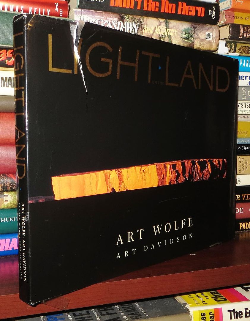 DAVIDSON, ART & ART WOLFE - Light on the Land