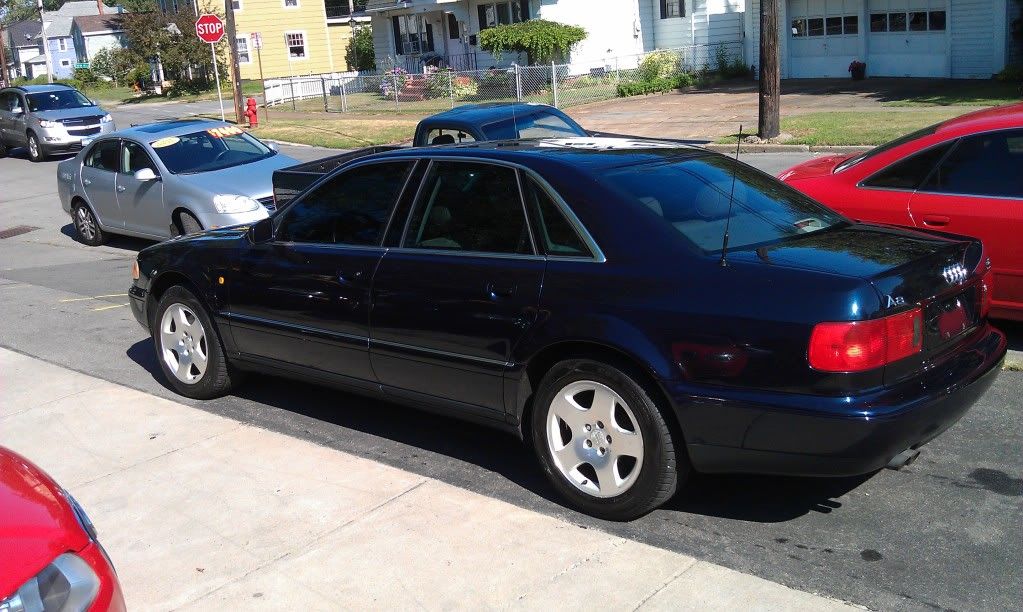 http://img.photobucket.com/albums/v674/justin9212/1999%20Audi%20A8%20Quattro%20130K%20Blue/IMAG0874.jpg