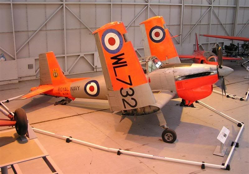 http://img.photobucket.com/albums/v679/LAHarve/Cosford/WL732Cosford30August2007.jpg