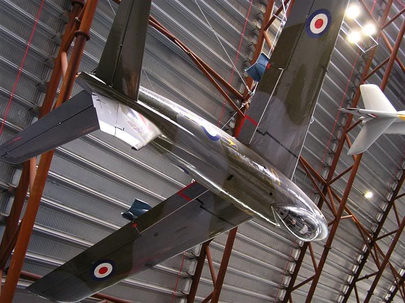 http://img.photobucket.com/albums/v679/LAHarve/Cosford/XB812a5Medium.jpg